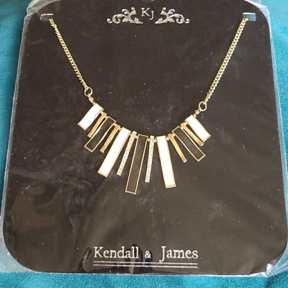 Classic black, white stone and shimmer necklace